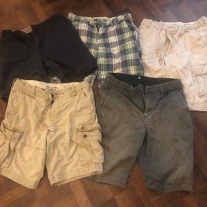 Men’s shorts name brand size 30 5 pair 45$